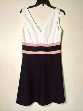 Sleeveless V-Neck Colorblock Midi Dress in White, Pink & Black